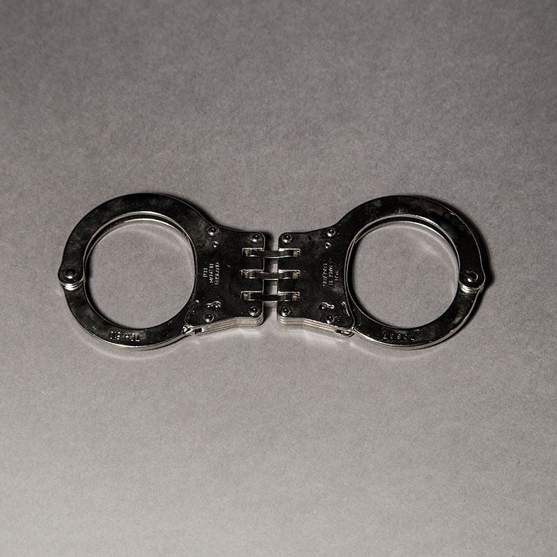 TCH (UK) 810 Hinged Steel Handcuff