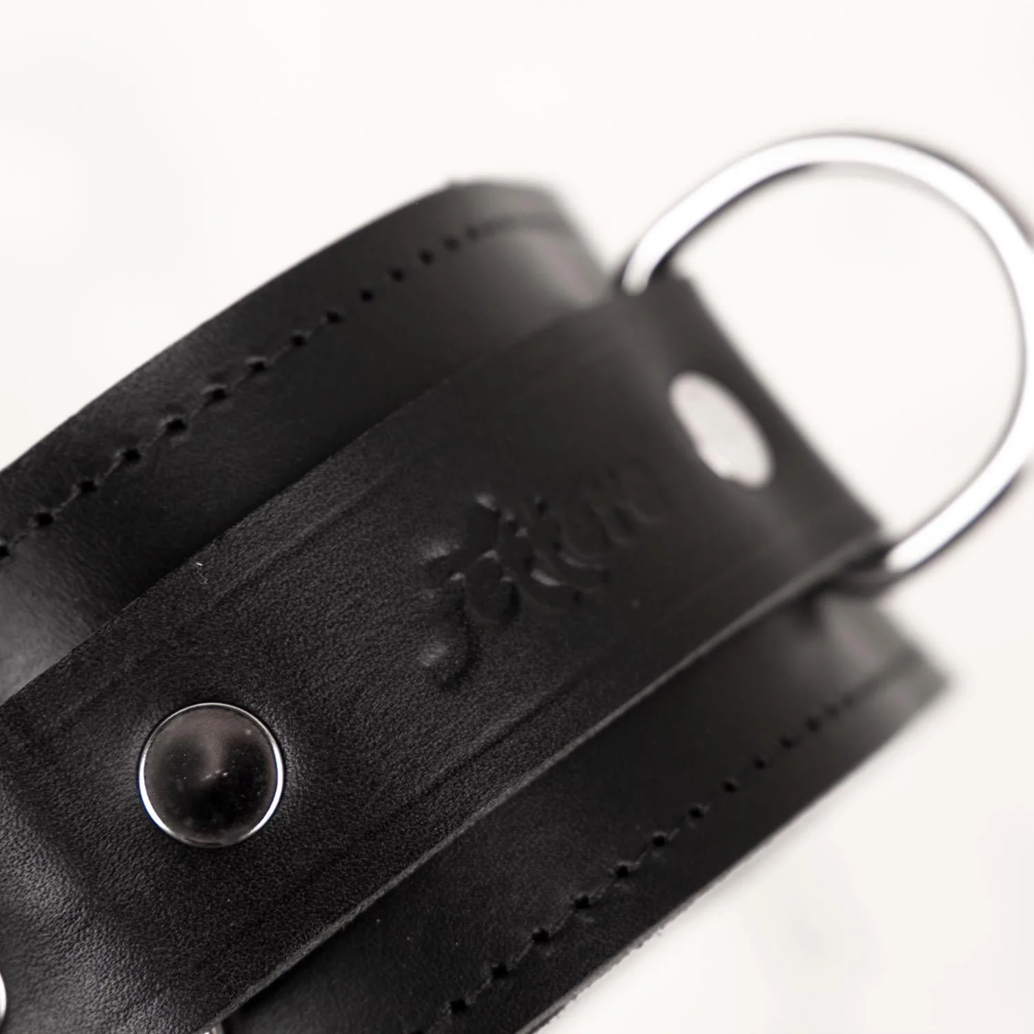 Fetters Classic Leather Wrist Restraints - Image 3
