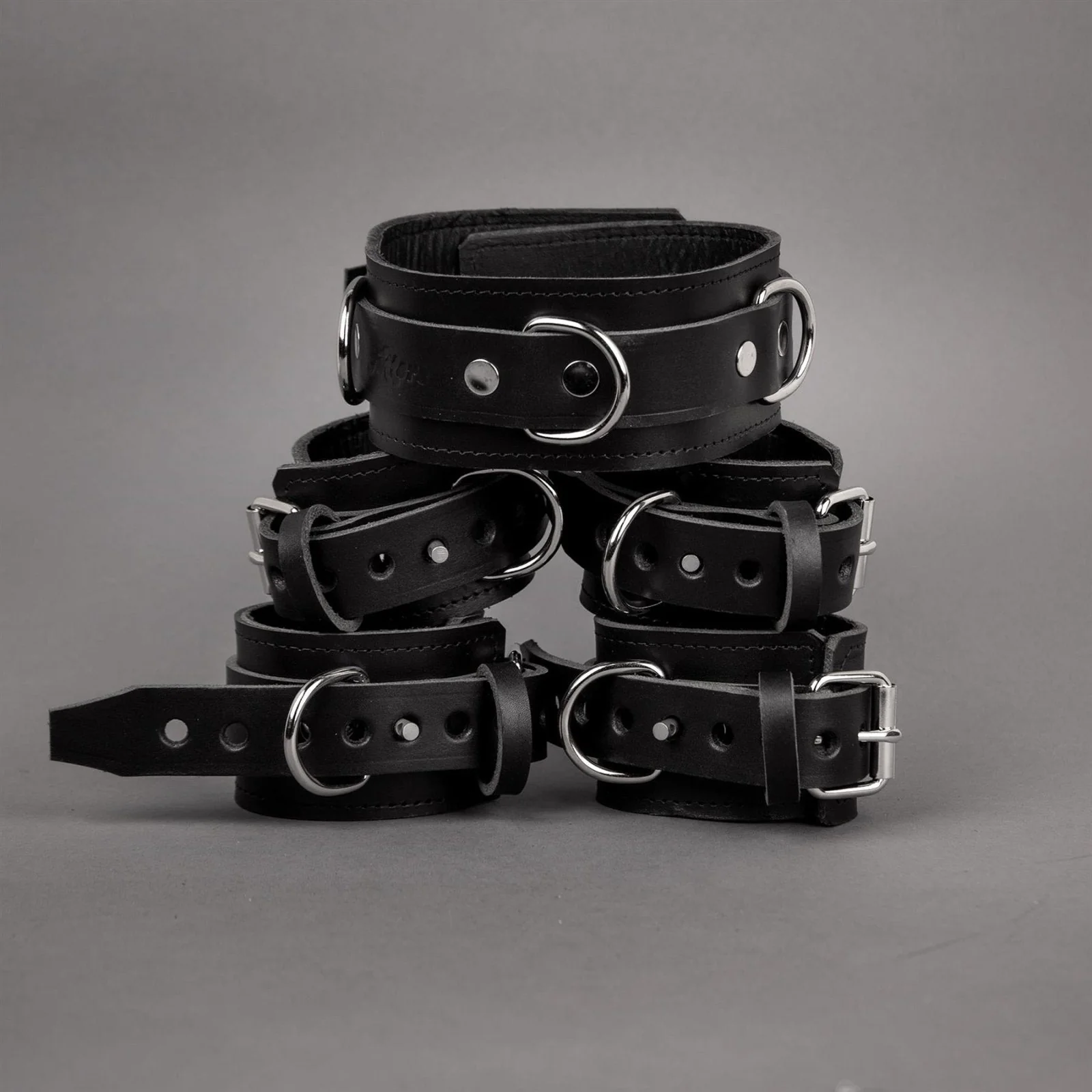 Fetters Classic Leather Set - Image 7